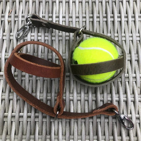 Tennisballhalter aus Leder schwarz – freihändig & sauber, 2 Größen