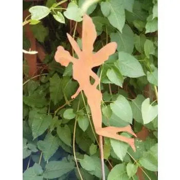Edelrost Gartenstecker Elfe – sitzend oder fliegend, 115 cm - Pille Gartenwelt