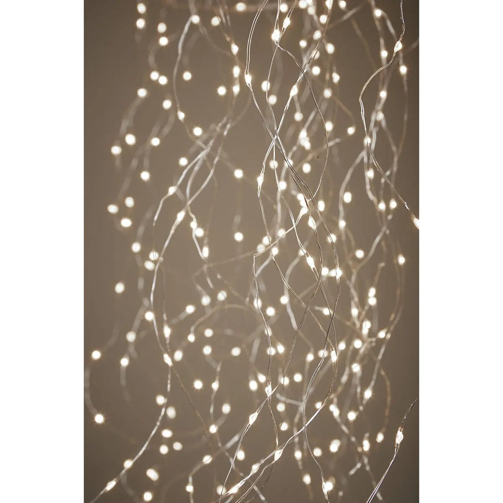 luca-lighting-qual-kronleuchter-leds-detail-warmweiss